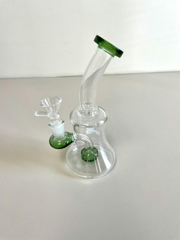 8′ Glass Bong